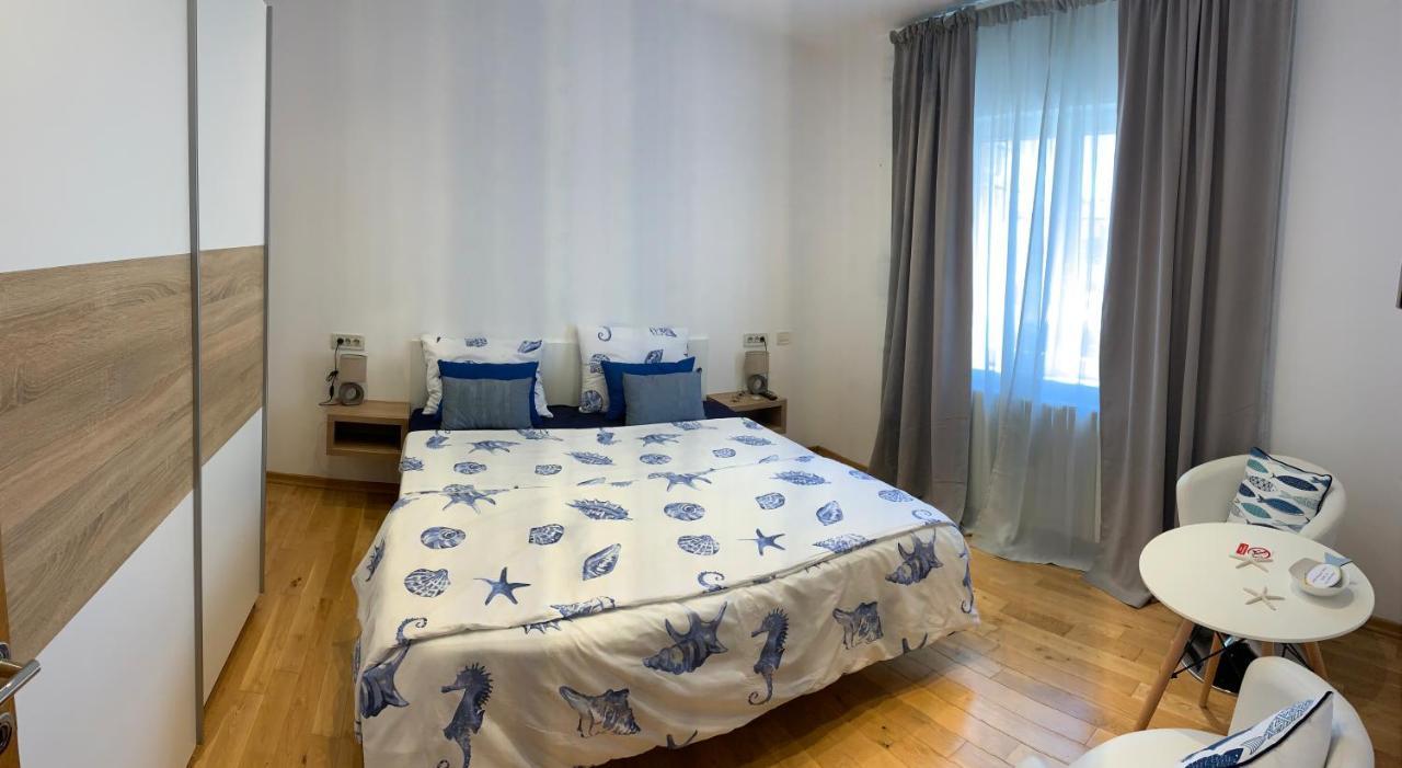 Aria Room And Apartmant Fuga Rovinj Bagian luar foto