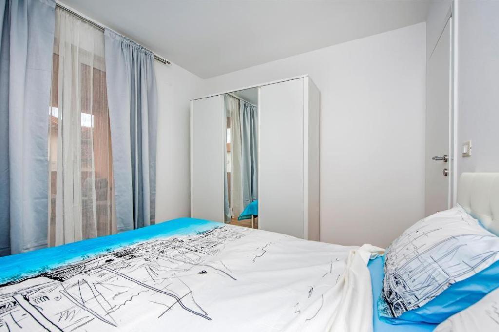 Aria Room And Apartmant Fuga Rovinj Bagian luar foto