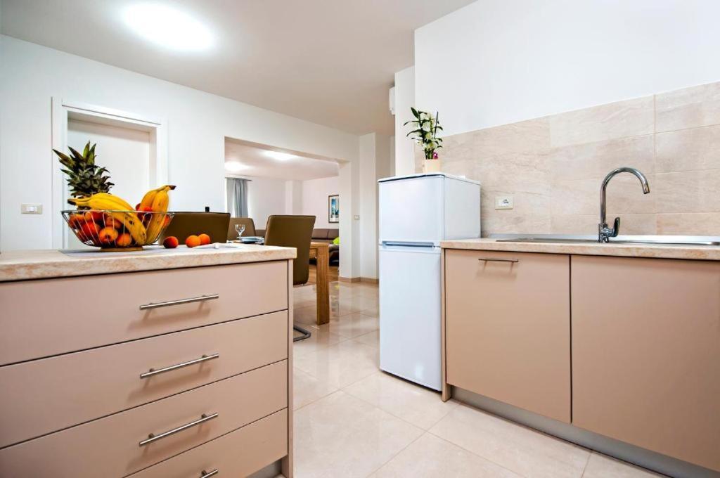 Aria Room And Apartmant Fuga Rovinj Bagian luar foto