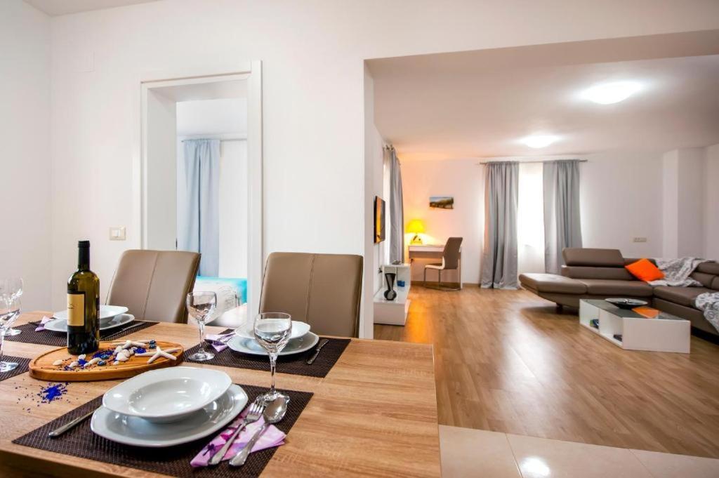 Aria Room And Apartmant Fuga Rovinj Bagian luar foto
